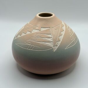VTG  Marie Navajo Signed Etched Pottery Pastel Pink Sage Cream Southwest Vase 7”